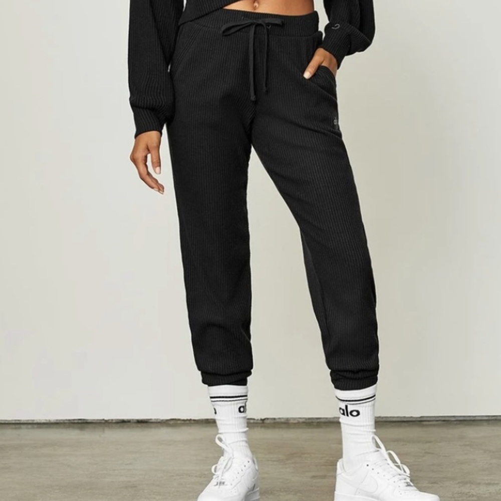 Alo Muse Sweatpants